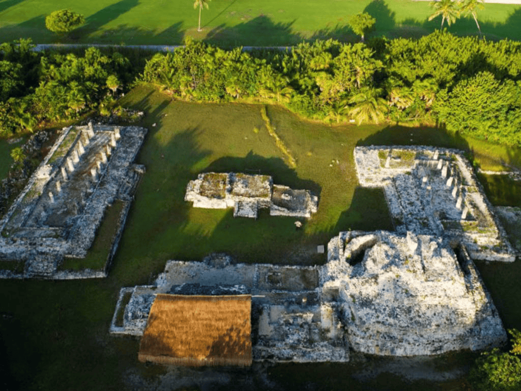 El Meco Mayan pyramid near Cancun