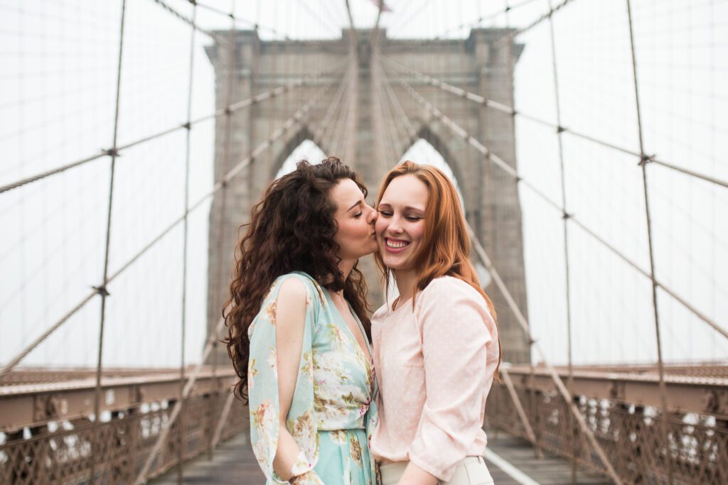 Kiss on the Brooklyn Bridge