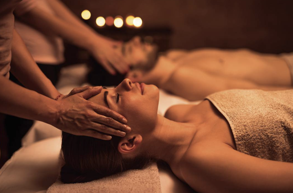 Spa couple's Massage at Atlantis